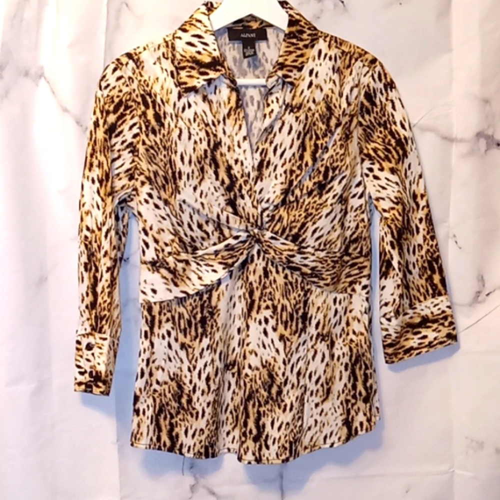 ALFANI animal print top size 2 💛💛💛💛